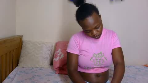 Snapshot of chocolateebonyxo chatting on August 5, 7:33 am Chocolate Ebony online show from August 5, 7:33 am
