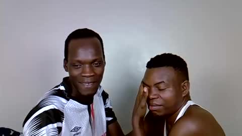 Snapshot of chocolateguys chatting on May 31, 4:09 am RonaldNicholas online show from May 31, 4:09 am