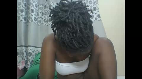 Snapshot of chocolateskin4 chatting on November 12, 12:22 am JANE online show from November 12, 12:22 am