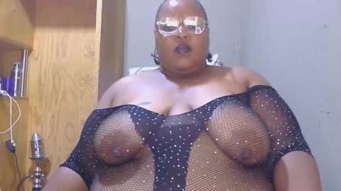 XSEXYBBW69 online show from December 19, 10:00 am