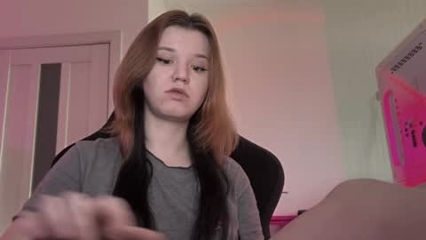 Lissa online show from April 25, 1:14 pm