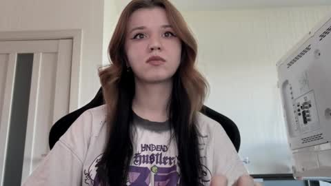 Lissa online show from May 6, 12:21 pm
