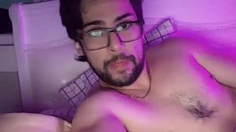 Snapshot of chokeandspit521629 chatting on February 8, 2:27 pm chokeandspit online show from February 8, 2:27 pm