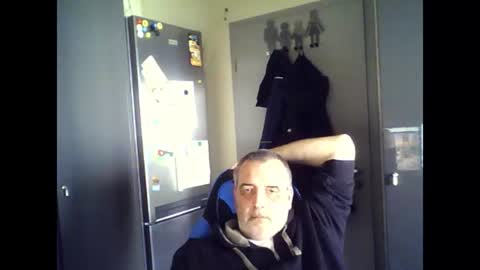 Snapshot of chris250268 chatting on June 13, 10:24 am Chris online show from June 13, 10:24 am