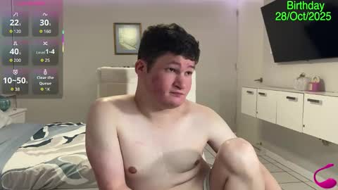 Snapshot of chris___evanss chatting on October 18, 1:19 am Chris Evens online show from October 18, 1:19 am