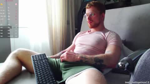 redhead thief of sausages and hearts online show from April 4, 7:39 am