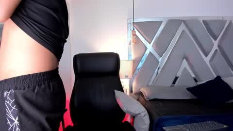 Chris Diamond online show from February 18, 9:11 pm