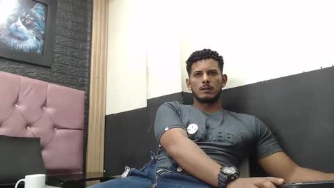 chris_dick2 online show from October 22, 5:52 am