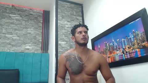 chris_dick2 online show from December 19, 4:52 am