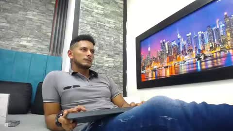 chris_dick2 online show from February 5, 7:35 am