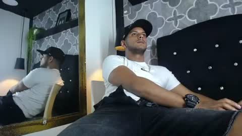 Snapshot of chris_dick2 chatting on July 5, 4:19 am chris_dick2 online show from July 5, 4:19 am
