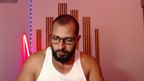 Snapshot of chris_magnum_ chatting on July 1, 1:29 am cris Twitter magnum101010 insta magnumc20 online show from July 1, 1:29 am