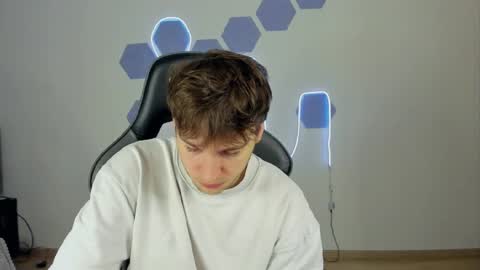 Chris Tyson online show from December 3, 6:49 pm