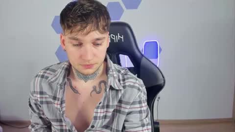 Chris Tyson online show from December 25, 2:14 am