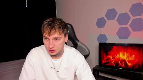 Chris Tyson online show from October 4, 10:02 am