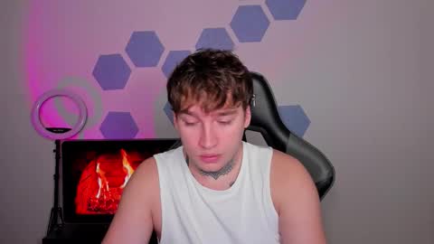 Chris Tyson online show from November 6, 3:07 am