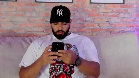 Chris Varden online show from January 5, 6:33 pm