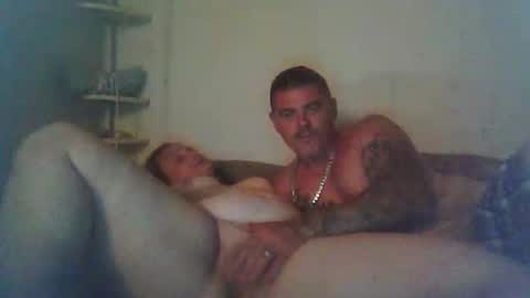 chrisandtrish096 online show from March 29, 5:18 am