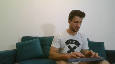 chrisaron online show from March 7, 4:24 am