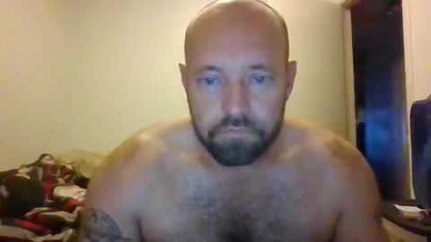 Snapshot of chriservin863 chatting on October 8, 9:40 am chriservin863 online show from October 8, 9:40 am