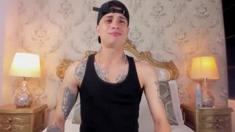 Chris online show from December 18, 7:09 pm