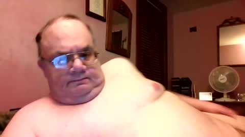 Snapshot of chrismini312 chatting on May 15, 1:12 am Chris The Jerk Off King online show from May 15, 1:12 am