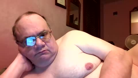 Snapshot of chrismini312 chatting on May 18, 2:51 am Chris The Jerk Off King online show from May 18, 2:51 am