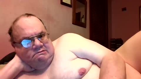 Snapshot of chrismini312 chatting on June 10, 2:45 am Chris The Jerk Off King online show from June 10, 2:45 am