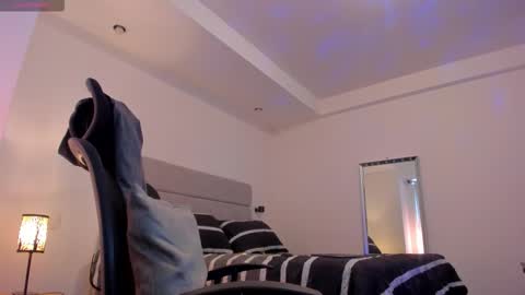 chrismorgan24 online show from March 7, 4:15 pm