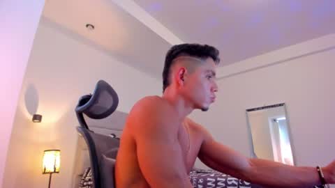 chrismorgan24 online show from July 18, 3:05 pm