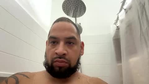 Snapshot of chrisr4203 chatting on February 21, 8:48 am chrisr4203 online show from February 21, 8:48 am