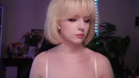 chriss_foxx online show from July 14, 3:51 pm