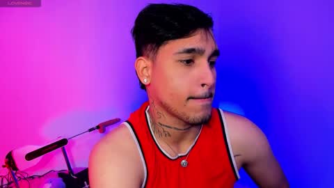 Snapshot of chriss_wg_ chatting on November 29, 11:24 am Christian Wang online show from November 29, 11:24 am