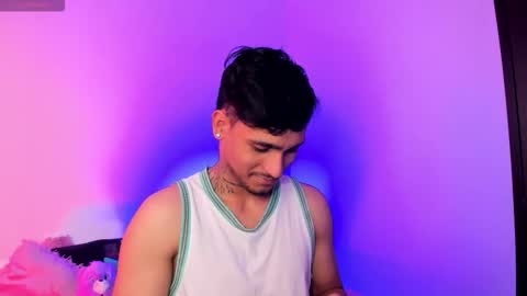 Snapshot of chriss_wg_ chatting on December 2, 6:58 pm Christian Wang online show from December 2, 6:58 pm