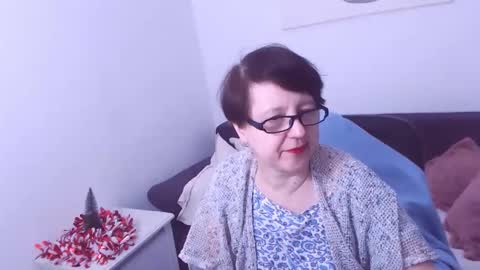 Christa online show from December 29, 1:38 pm