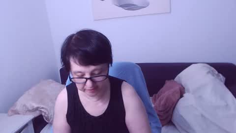 Snapshot of christarose chatting on July 5, 11:45 pm Christa online show from July 5, 11:45 pm