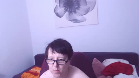 Snapshot of christarose chatting on July 10, 7:16 pm Christa online show from July 10, 7:16 pm