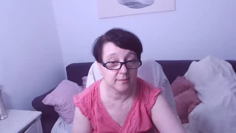 Snapshot of christarose chatting on July 17, 6:57 pm Christa online show from July 17, 6:57 pm
