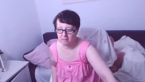 Snapshot of christarose chatting on August 5, 10:12 pm Christa online show from August 5, 10:12 pm