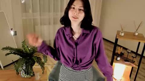 christaschrecongost online show from February 5, 4:44 pm