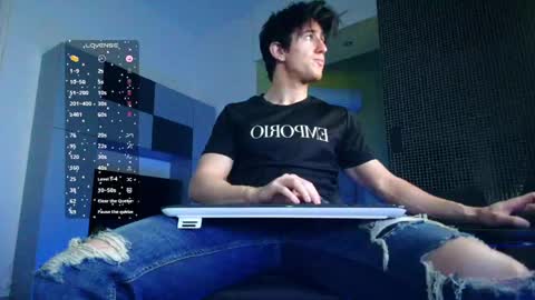 Snapshot of christianlevine_ chatting on May 6, 7:19 pm UPVOTE ME ------ ILL DO SOMETHING FOR FREE online show from May 6, 7:19 pm