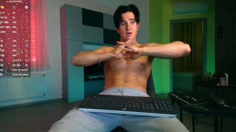 Snapshot of christianlevine_ chatting on May 10, 8:19 am UPVOTE ME ------ ILL DO SOMETHING FOR FREE online show from May 10, 8:19 am