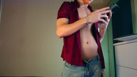 Snapshot of christianlevine_ chatting on July 10, 5:48 pm UPVOTE ME ------ ILL DO SOMETHING FOR FREE online show from July 10, 5:48 pm