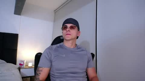 Snapshot of christianvalenzia chatting on June 10, 1:39 am Christian online show from June 10, 1:39 am