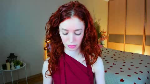 Snapshot of christinaconteeree chatting on May 13, 3:15 am christinaconteeree online show from May 13, 3:15 am