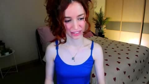 Snapshot of christinaconteeree chatting on June 6, 7:51 pm christinaconteeree online show from June 6, 7:51 pm