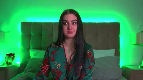 Christina online show from February 21, 9:32 pm