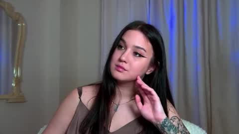 Christina online show from October 3, 6:16 pm