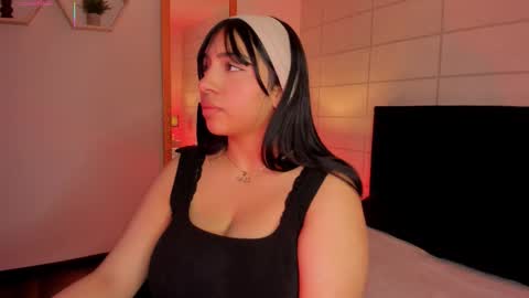 Christine  online show from January 7, 11:56 am