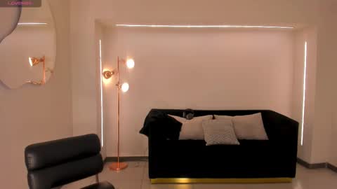 Snapshot of christineford1 chatting on February 16, 12:23 pm Christine Ford online show from February 16, 12:23 pm